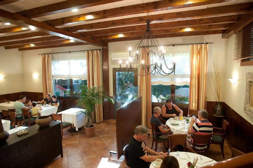 Hotel Florido Sort 2*,
